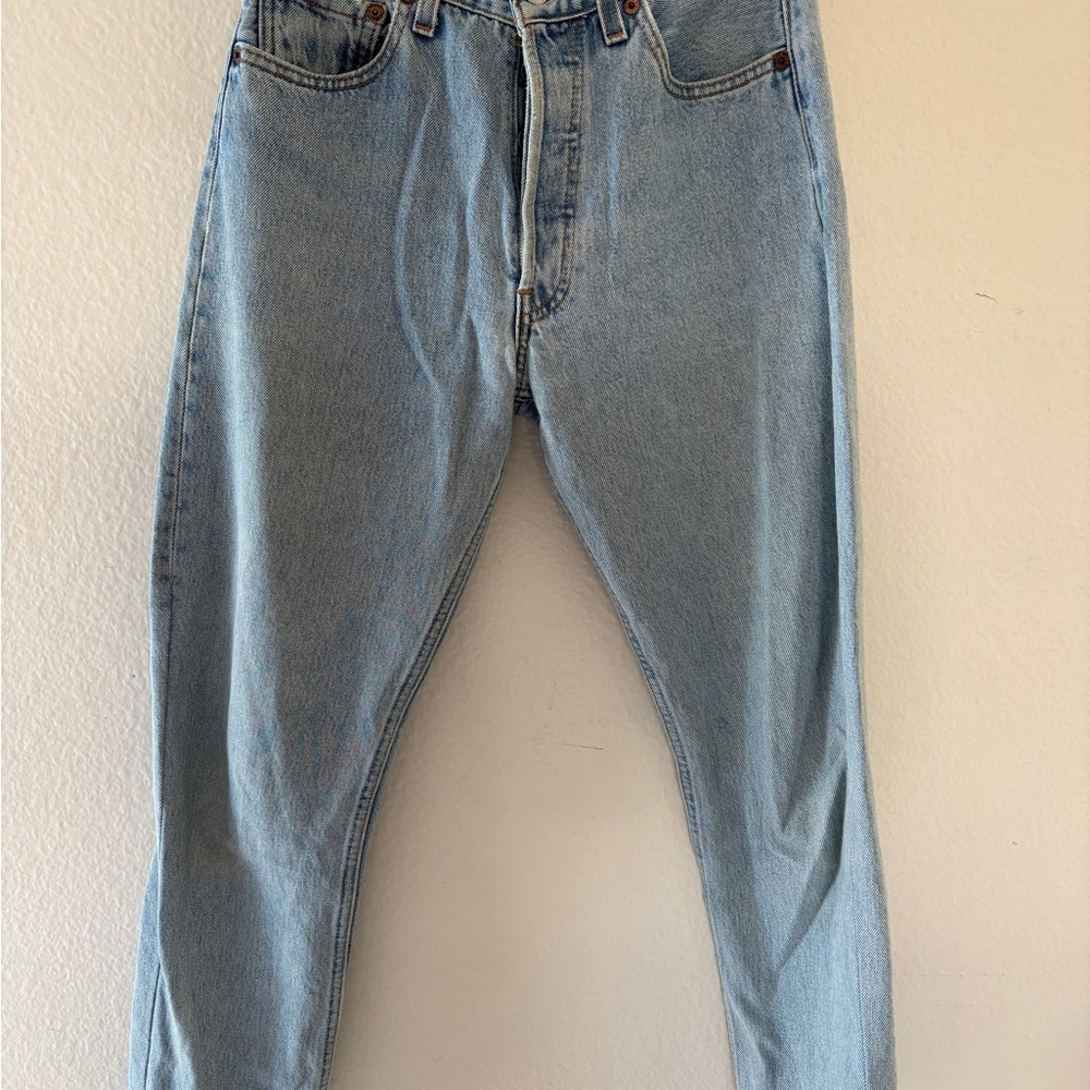 Vintage Levi’s Light Blue Jeans Tapered